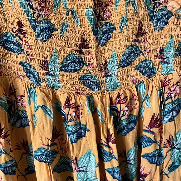 Forever 21 Off Shoulder Maxi Dress - Picture 2 of 2